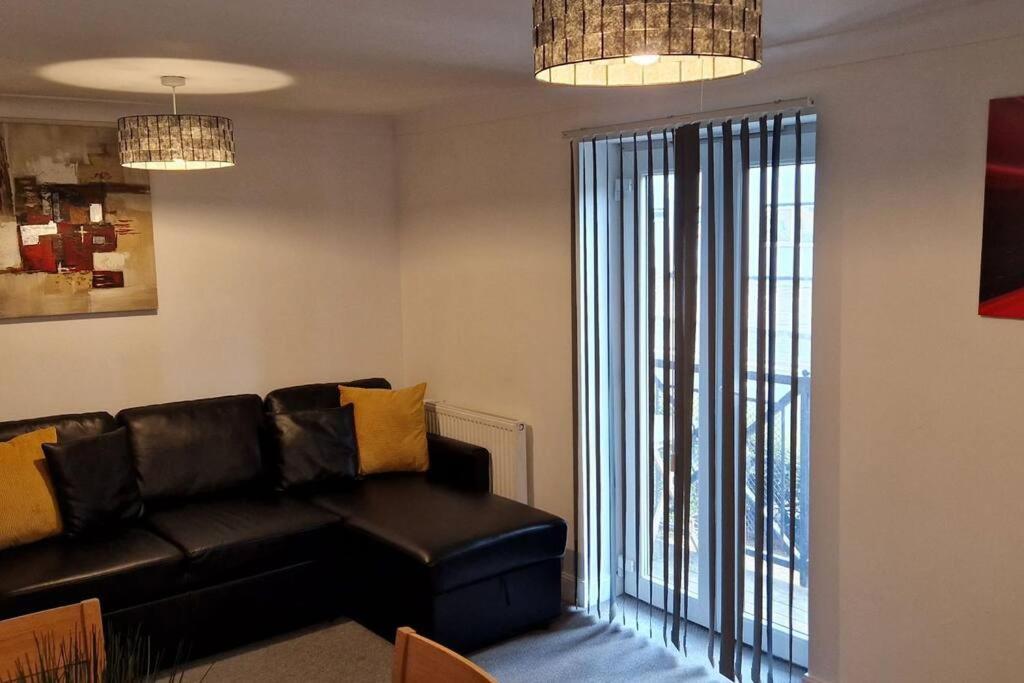 Greenhithe Cosy Apartment, Netflix And Sport Channels 외부 사진